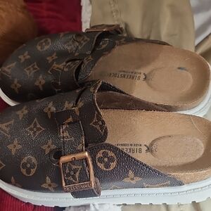 Birkenstock Dark Brown Patterned Clogs